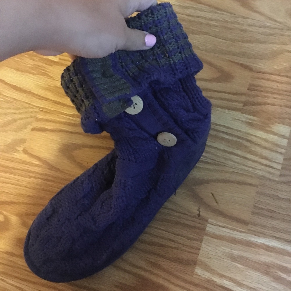 Brand new ugg boots that fold down